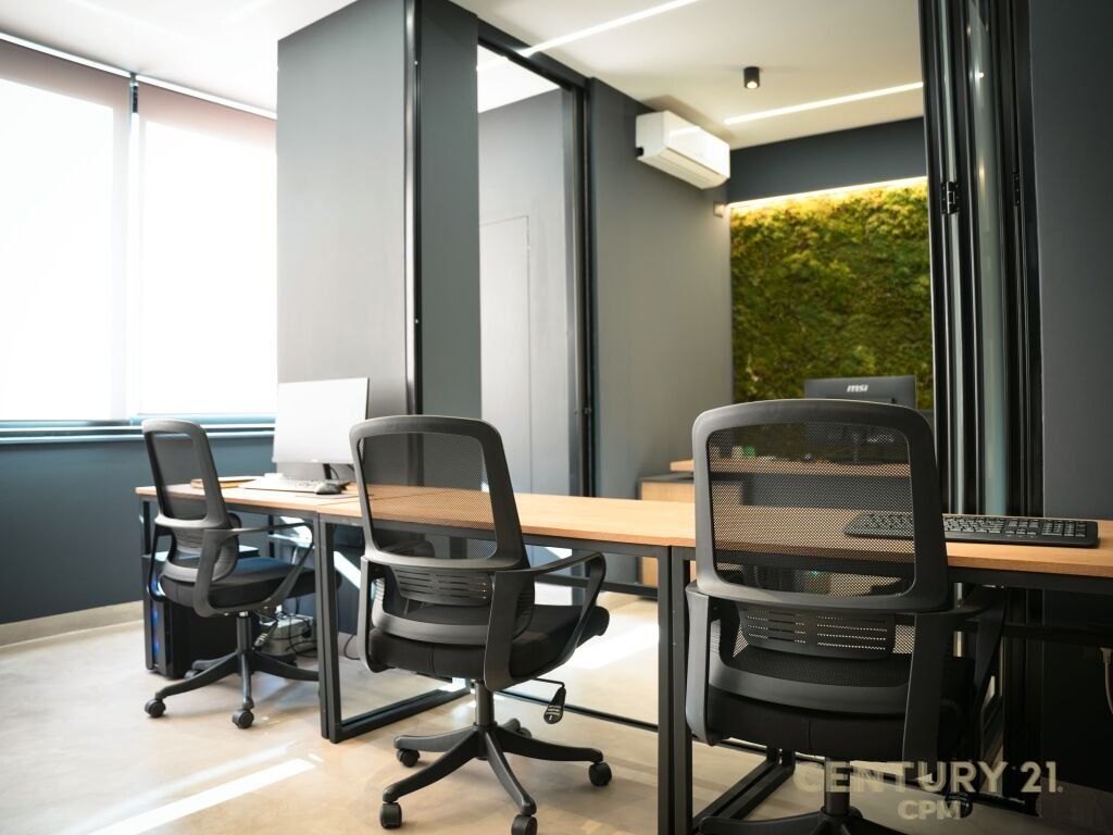 Office for Rent in Ish Blloku, Tirana - 60,000 | 50 m²