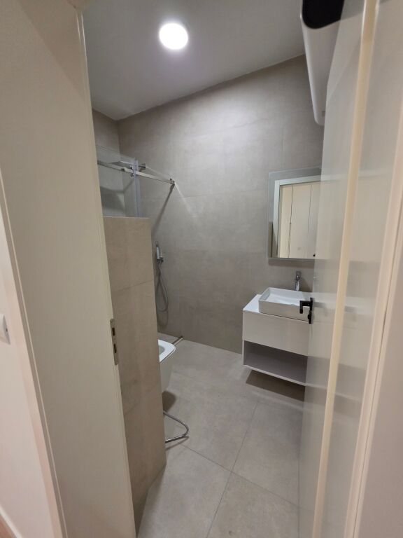 📣 QERA 🏡 SUPER Apartament 2+1+2  📍Zogu i Zi, 🛤 Rruga Dritan Hoxha ✨️  💵 Çmimi: 100.000 Lekë/Muaj