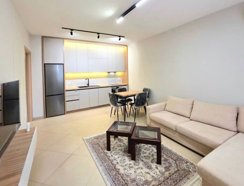 📌APPARTAMENTO 2+1 CON VERANDA IN AFFITTO - Via PETI