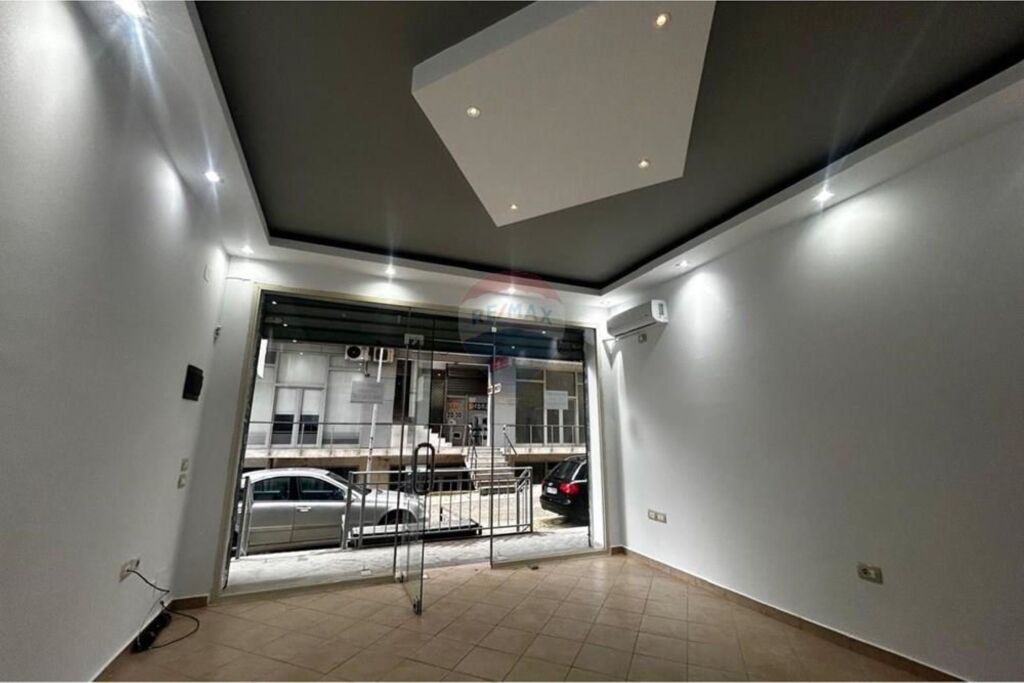 🏢 SHOP FOR RENT – NEAR THE AMBULANCE, VLORA