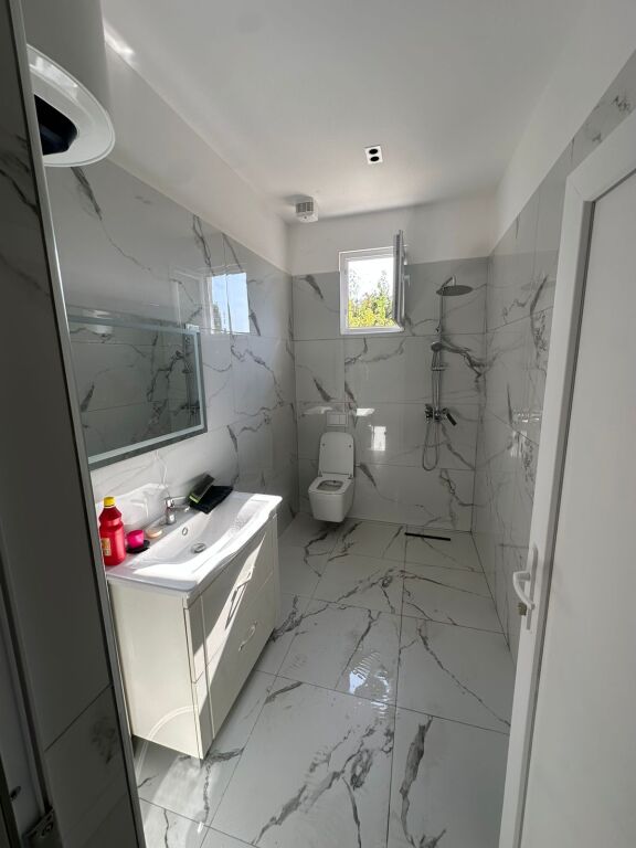 Private house for rent in Kombinat