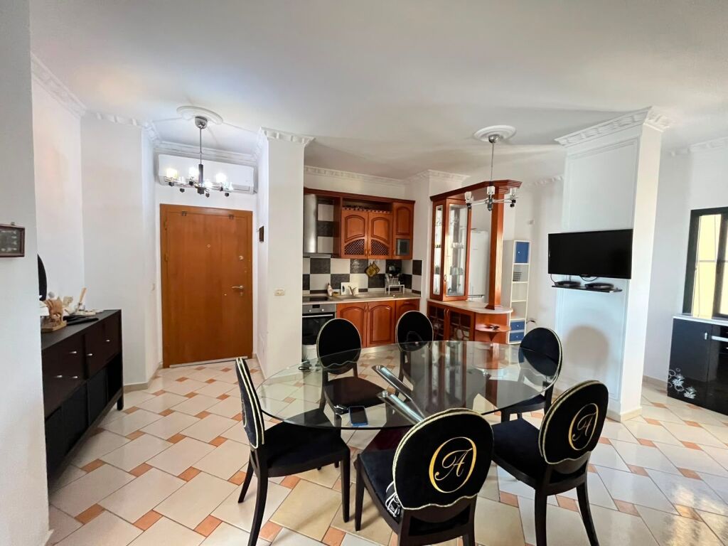 Three bedrom apartment for long term rent Vlore