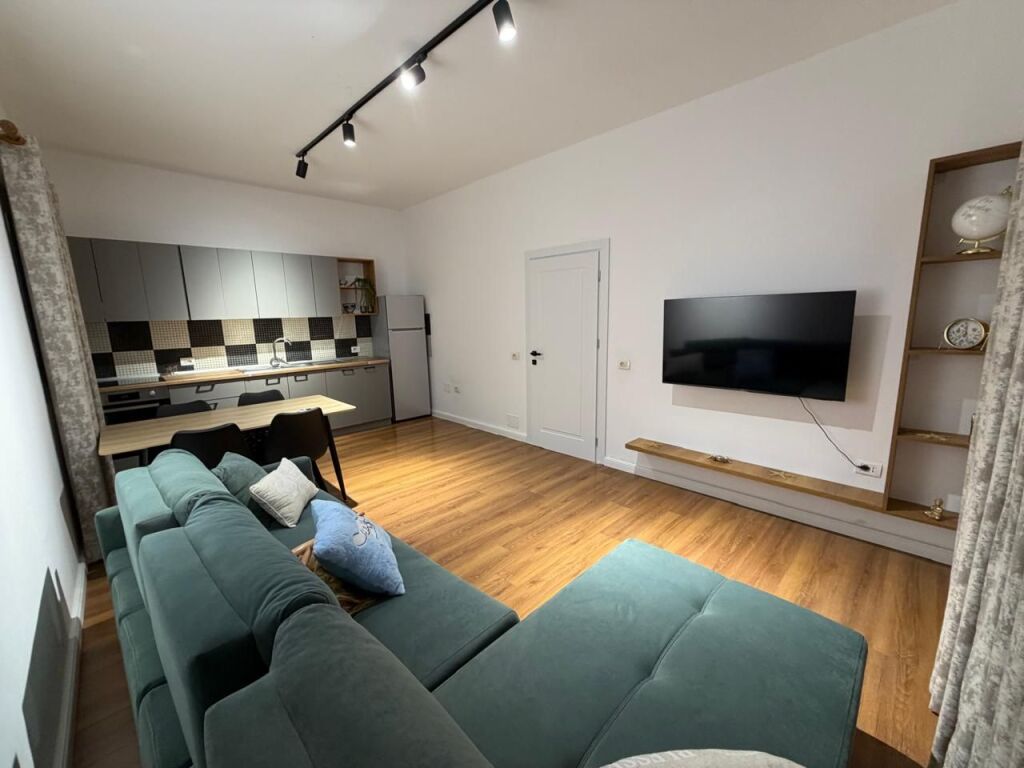 Shtëpi Private 1+1 me Oborr të Madh me Qira – Plazh ,Durrës