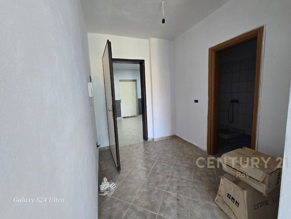 APPARTAMENTO 1+1 IN VENDITA A SHKEMB I KAVAJES !!