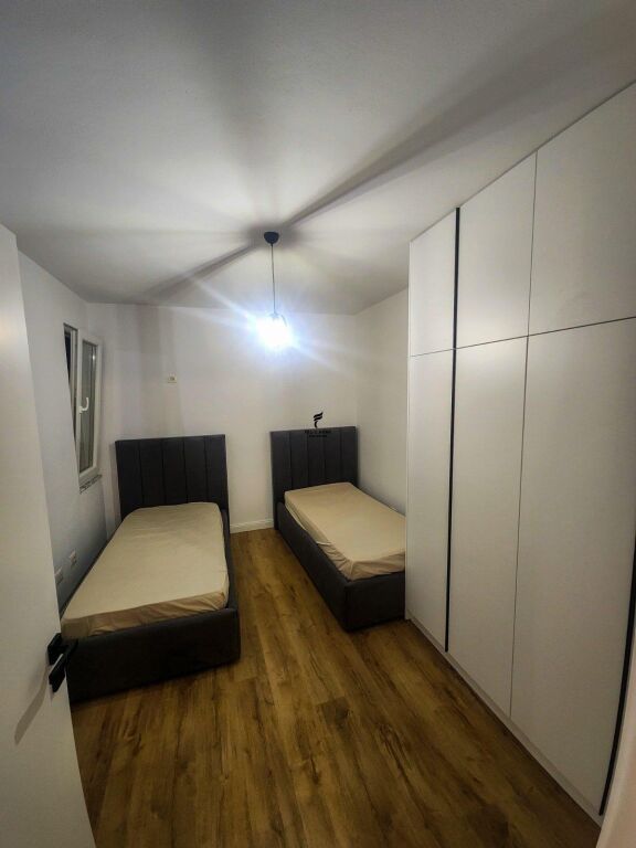 APARTAMENT ME QERA 2+1 KODRA E DIELLIT 70.000 LEKE FH-90822