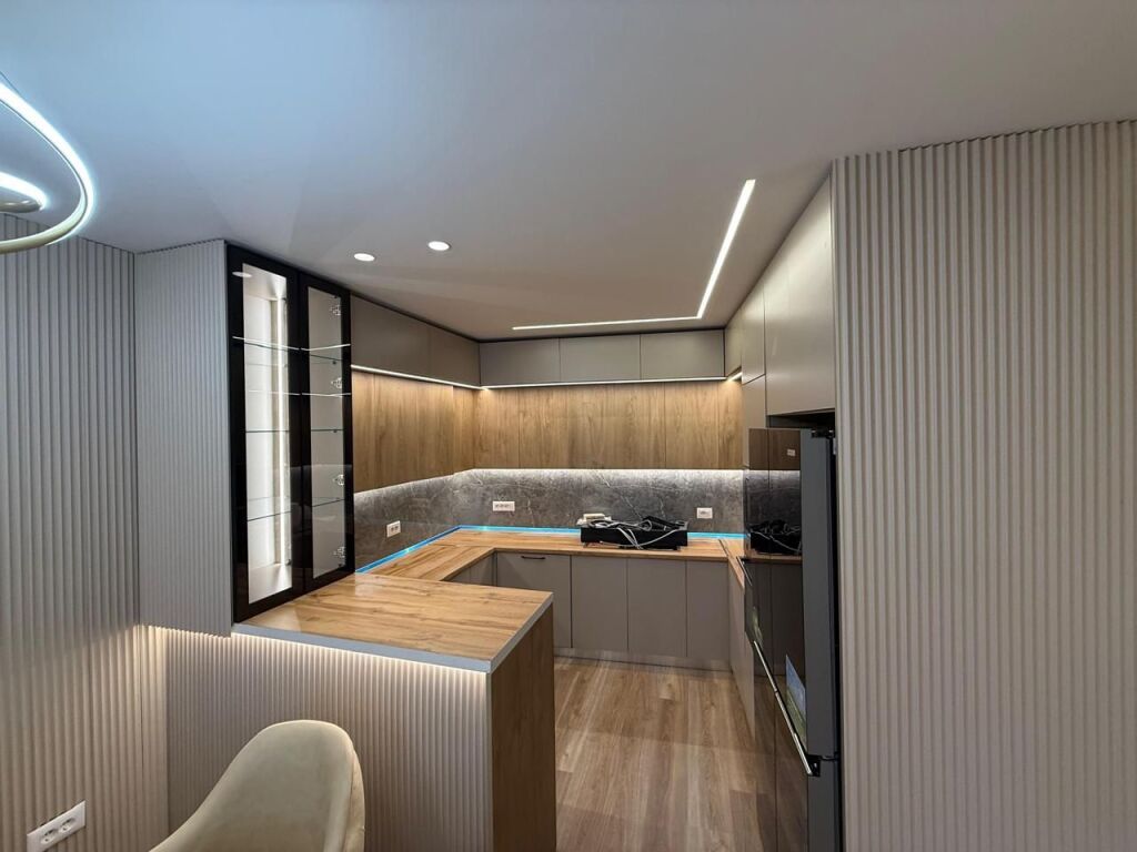 Apartament 2+1+2 për shitje