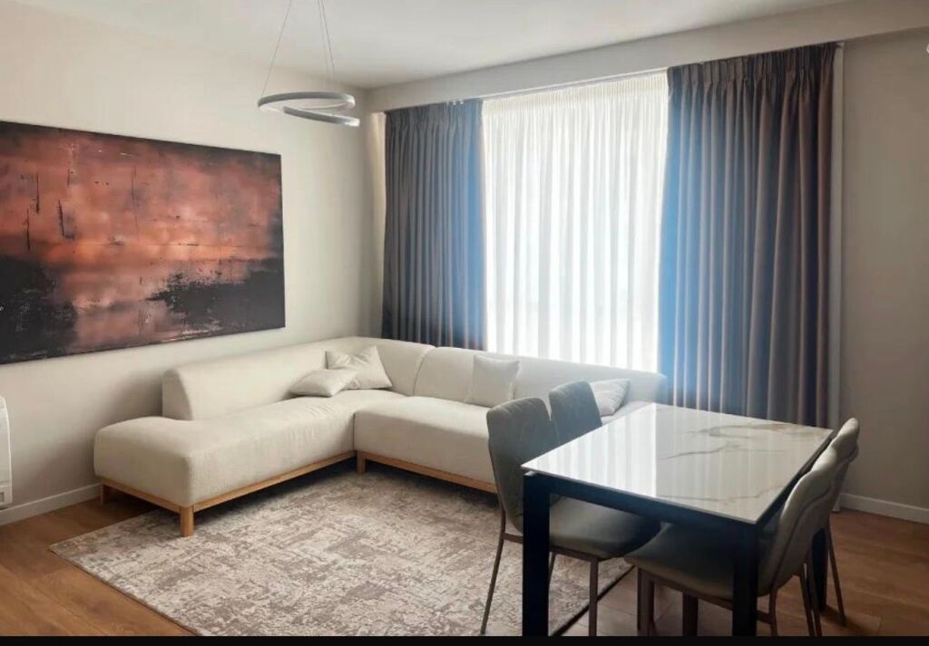 Jepet me qira apartament 1+1 pranë Spak!