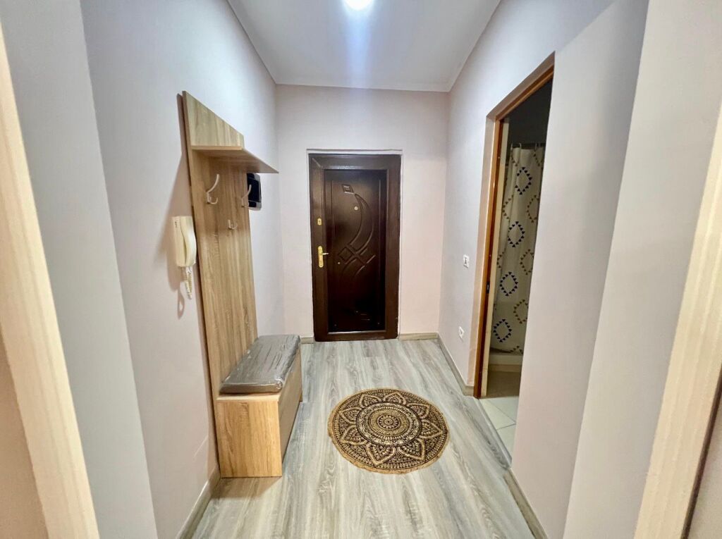 📣 QERA SUPER Apartament 2+1 Me Ballkon 📍 Don Bosko , Prane Alb Market 🛣️ Rruga "Muzaket" ✨ 💶 Cmimi 60.000 Leke/Muaj