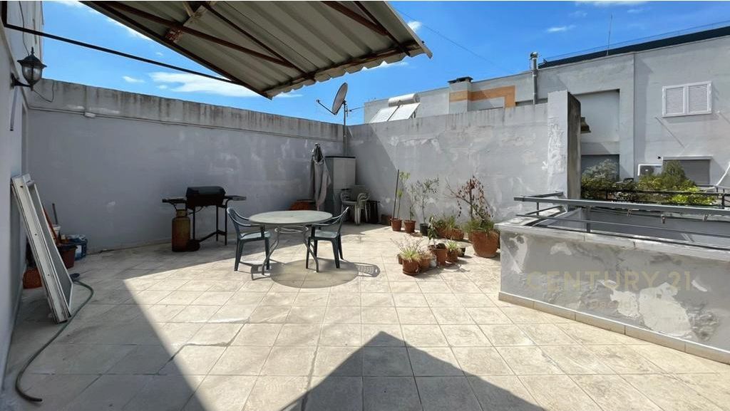 Apartment 1+1 with Veranda at Jordan Misja!
