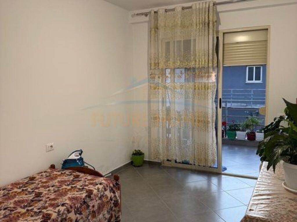 Shitet, Apartament 2+1, Shkozë, Tiranë