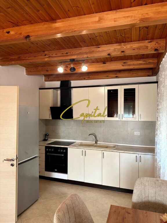 APARTAMENT ME QIRA 2+1 FRESKU 50.000 LEKE