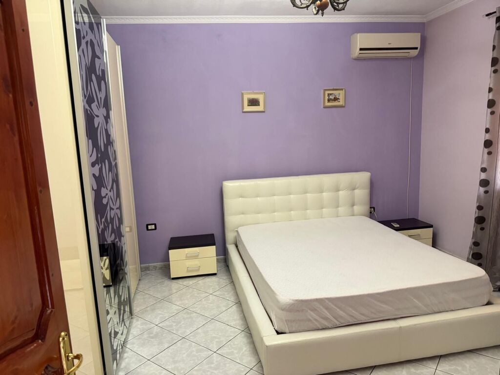 For rent 2+1, second floor of a villa in Kombinat! 40,000 lek/month