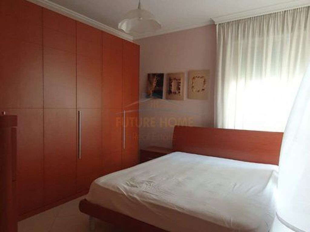 Affitto, Appartamento 2+1+2, Comune di Parigi, Tirana