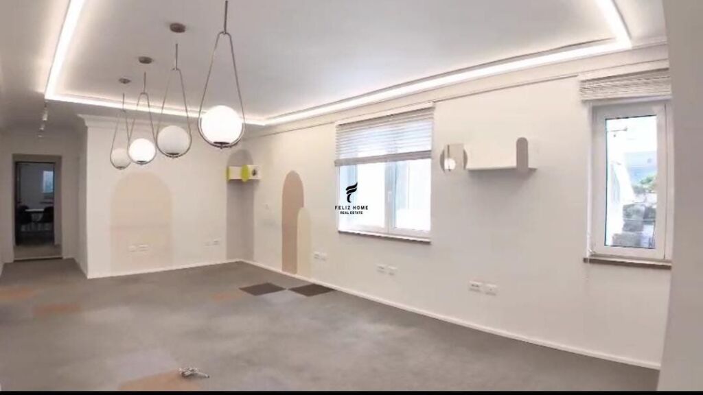 ZYRE ME QERA 130 M2 RRUGA E DURRESIT 140.000 LEKE FH-90718