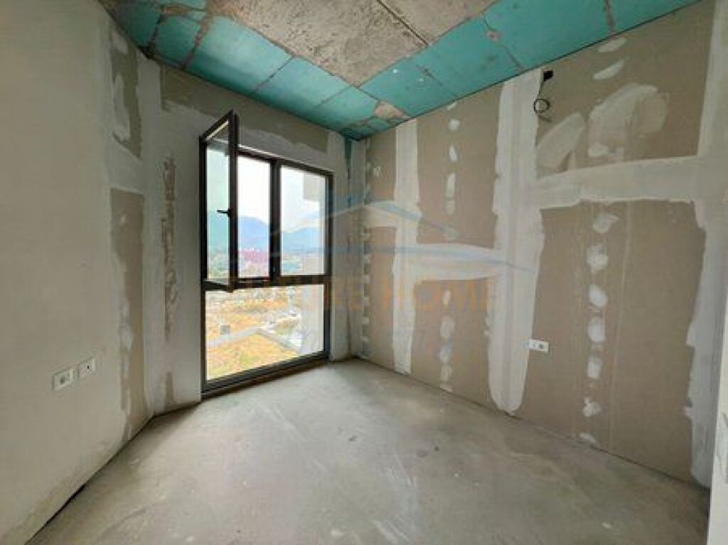 Shitet, Apartament 3+1+2+2 Poste parkimi, Park Avenue Residence, Bulevardi i Ri, Tiranë.
