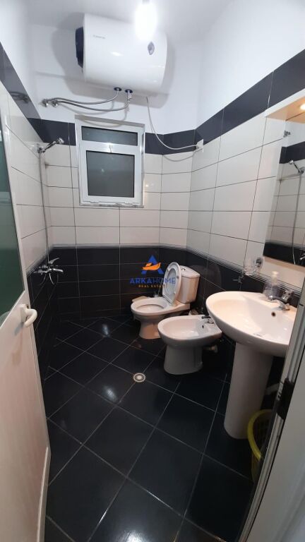 JEPET APARTAMENT 2+1+2 BALLKONE ME QERA "FRESK" 38.000 LEKE