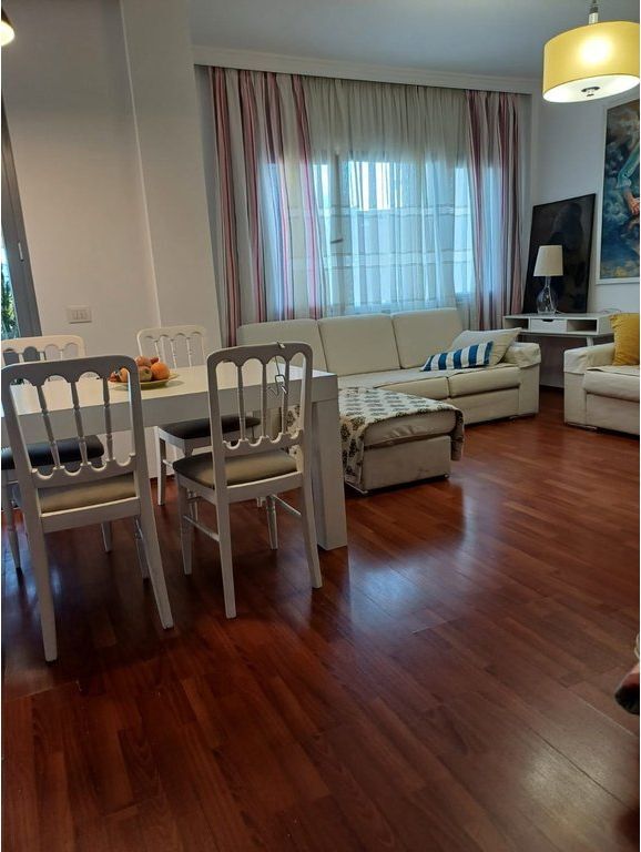 FOR RENT – MODERN APARTMENT 2+1+2 | ZOGU I ZI, TIRANA Near Ring Shopping Center!