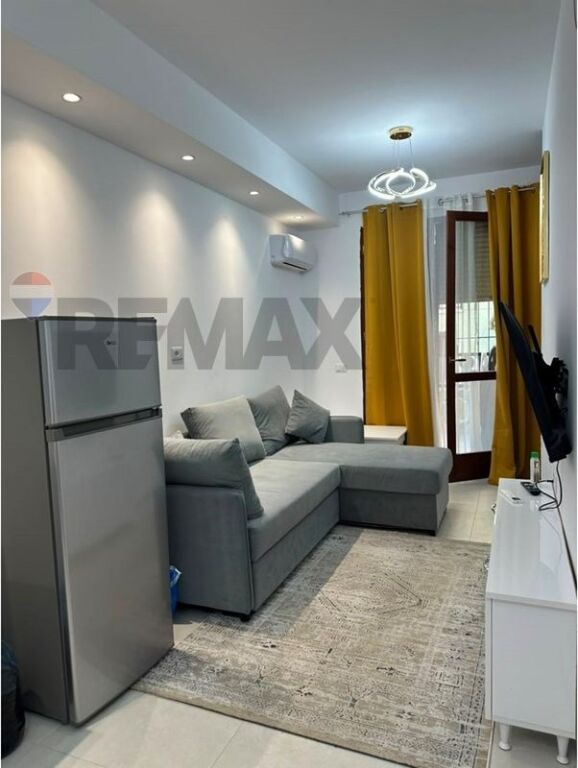 WE ARE SELLING TWO APARTMENTS BOTANICAL GARDEN !
