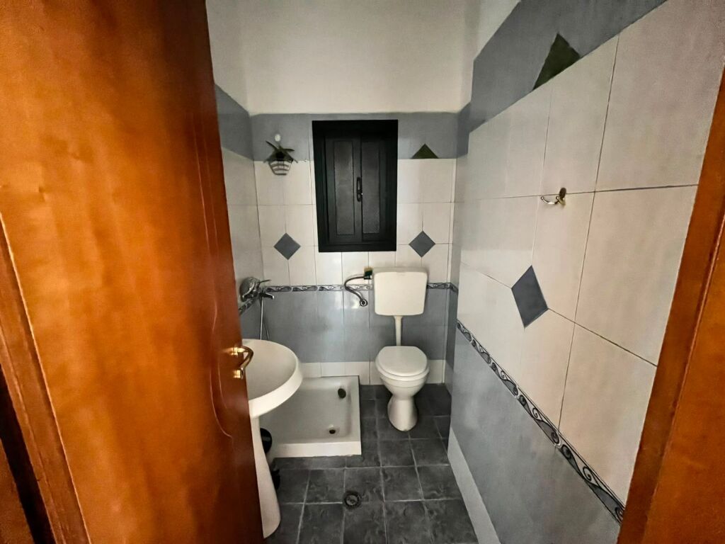 Three bedrom apartment for long term rent Vlore