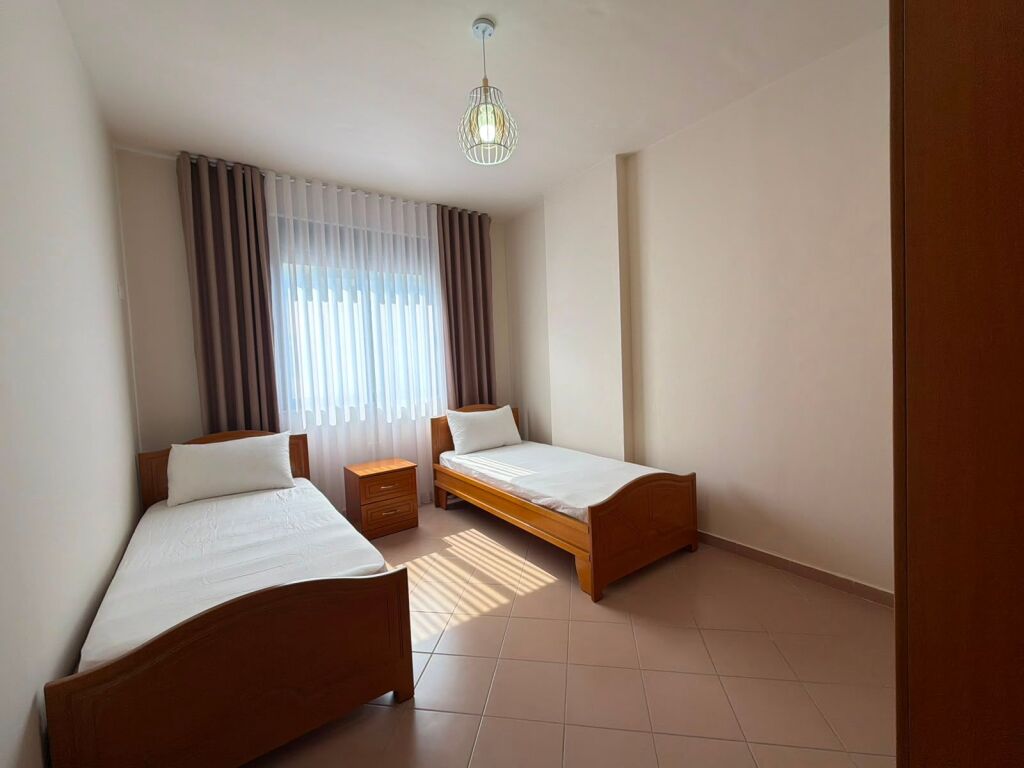 🏡 VENDESI APPARTAMENTO 2+1 + 2 BAGNI – RROTA E KUQE, SPIAGGIA, DURRËS