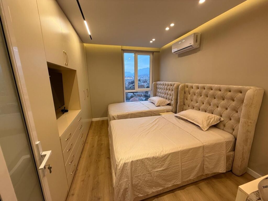 Apartament 2+1+2 për shitje