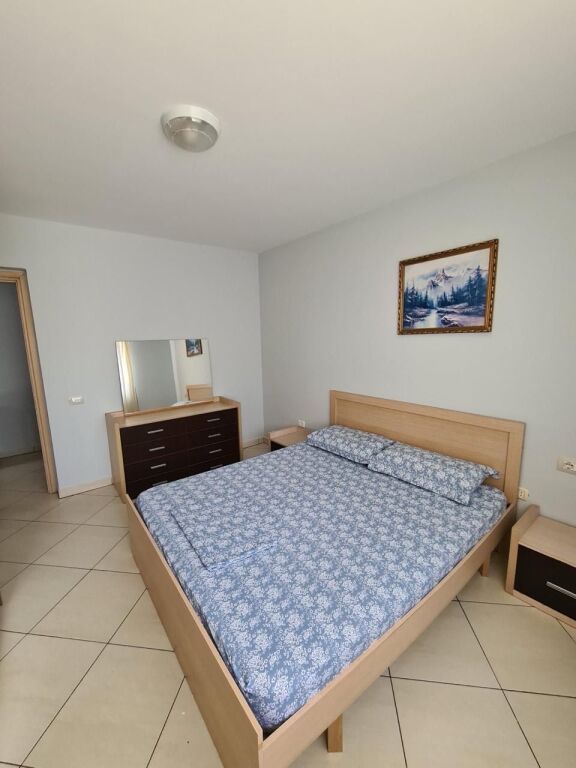 Jepet me qera apartament 1+1 ne Yzberisht- Tirane.