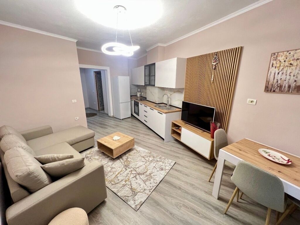 📣 AFFITTO SUPER Appartamento 2+1 Con Balcone 📍 Don Bosko, Vicino Alb Market 🛣️ Via "Muzaket" ✨