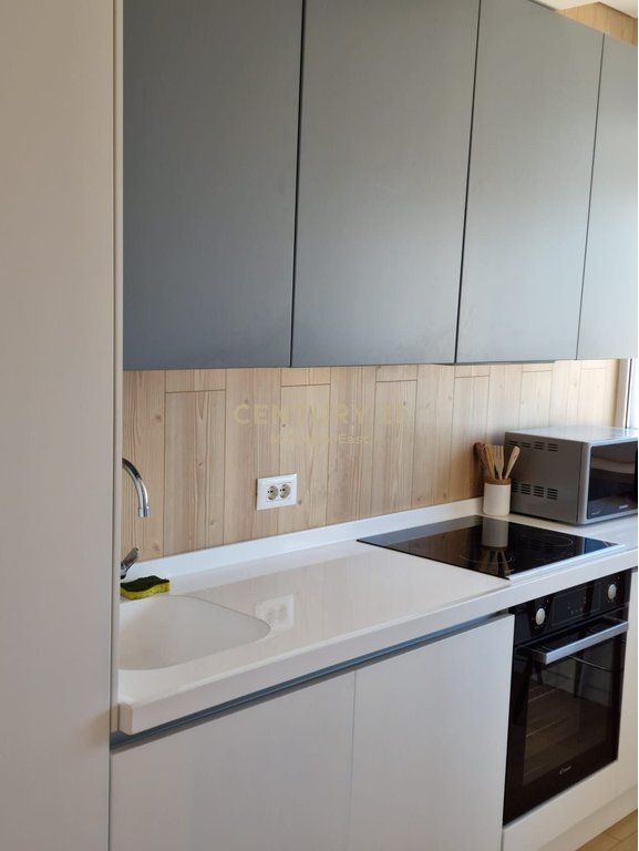 Apartment 2+1+2 and parking space for rent.