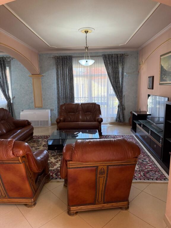 2nd floor villa for rent American Hospital Misto Mame