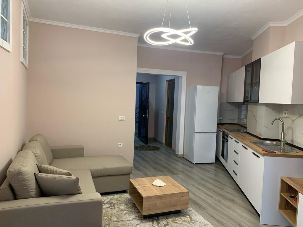 🏢Don Bosko, appartamento in affitto, 2+1, arredato. 60.000 Leke