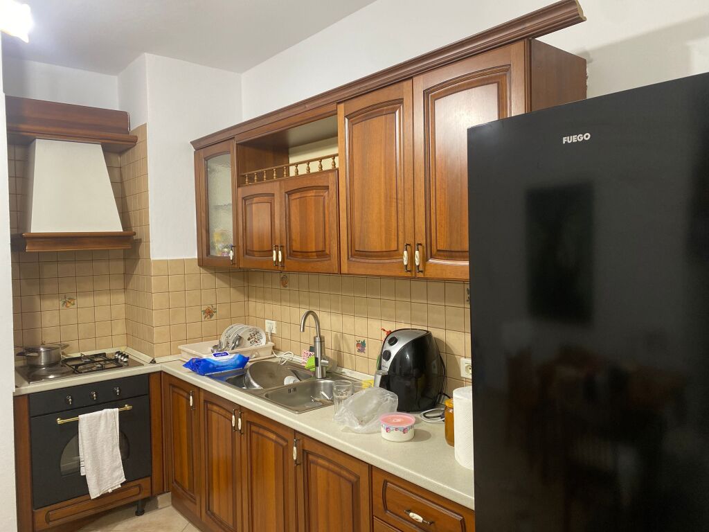 Apartament 1+1 rruga e kavajes, Qender