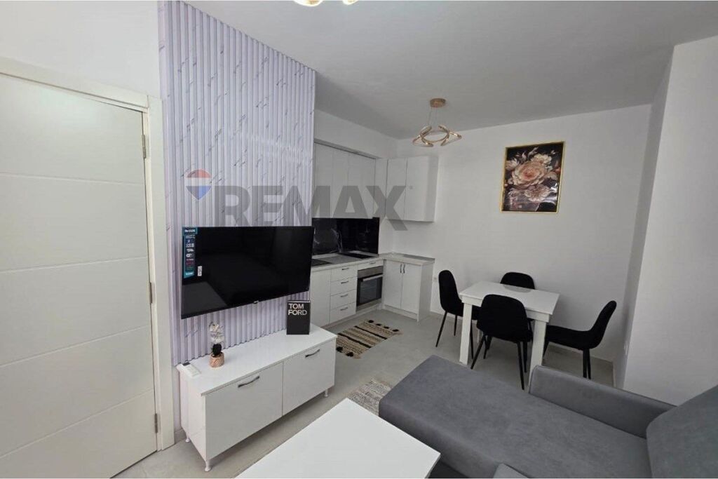 Shiten 2 apartamente 1+1 tek Kopshti Botanik