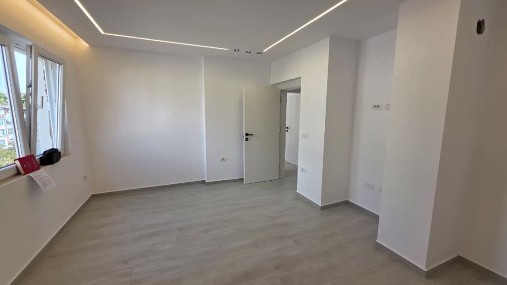 Apartament - Për Shitje - Myslym Shyri, Tiranë