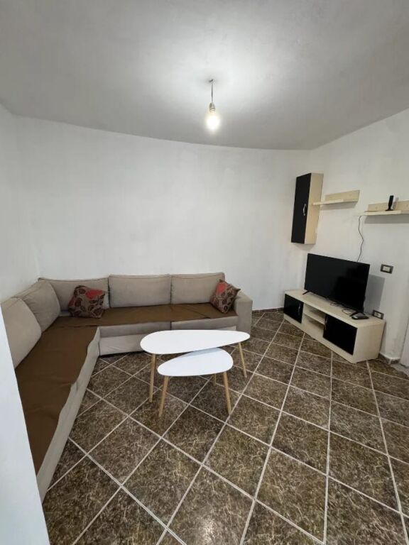 Jepet me qera apartamenti 1+1