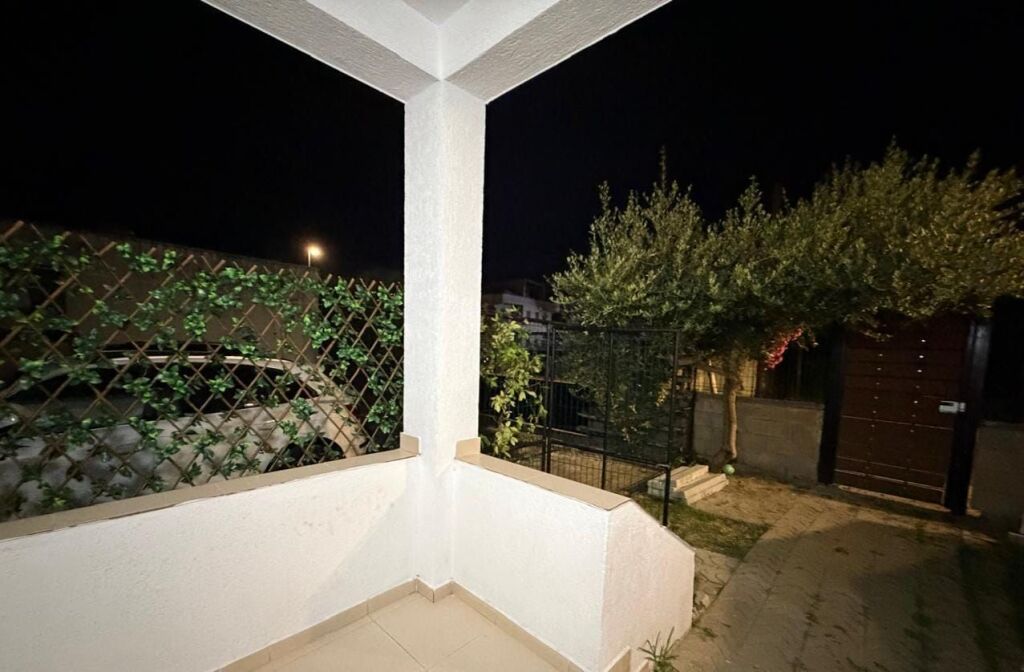 Shtëpi Private 1+1 me Oborr të Madh me Qira – Plazh ,Durrës
