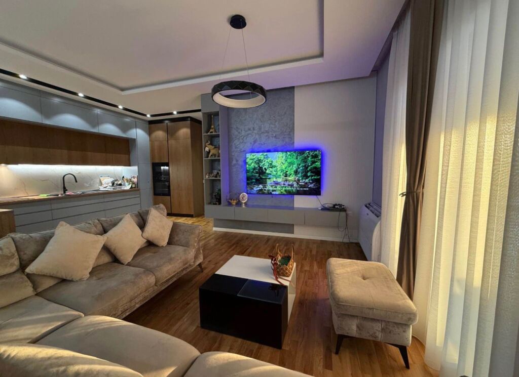 Qera | Apartament 2 + 1 | Qesarak  | 1000 €/muaj