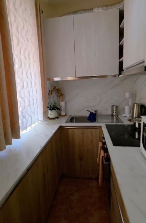 Apartment 1+1 for rent on Kavaja Street, near the Mosque.
