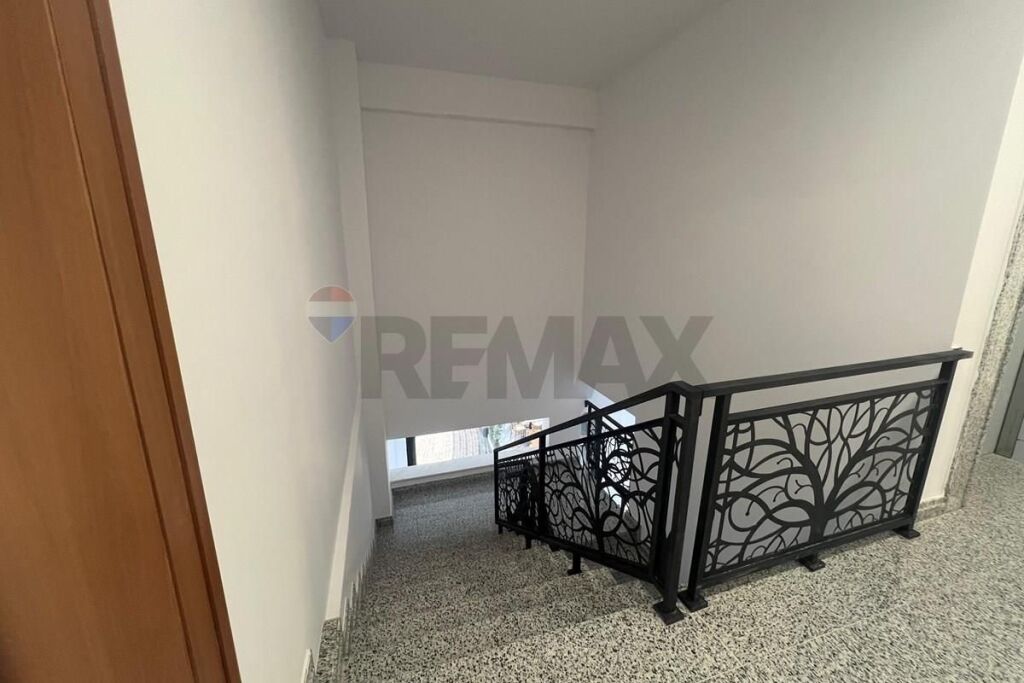 Office for Rent at the Delijorgji Complex!
