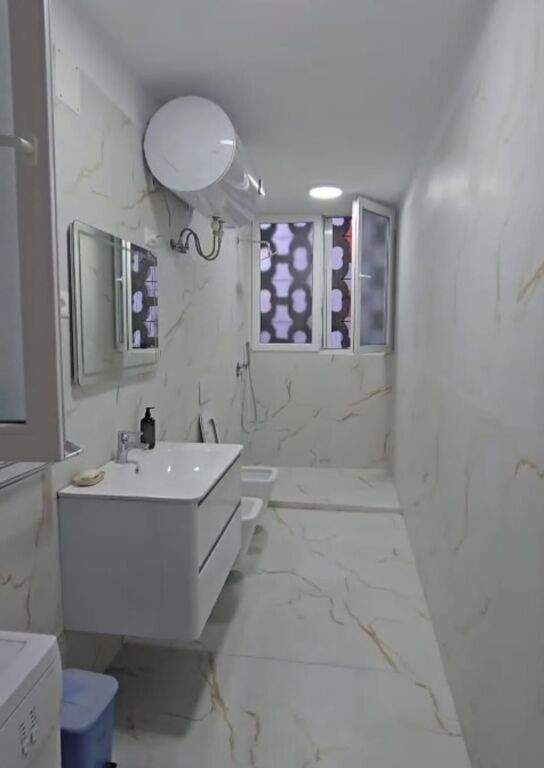 Luxurious 2+1 apartment for rent at Pazari i Ri .