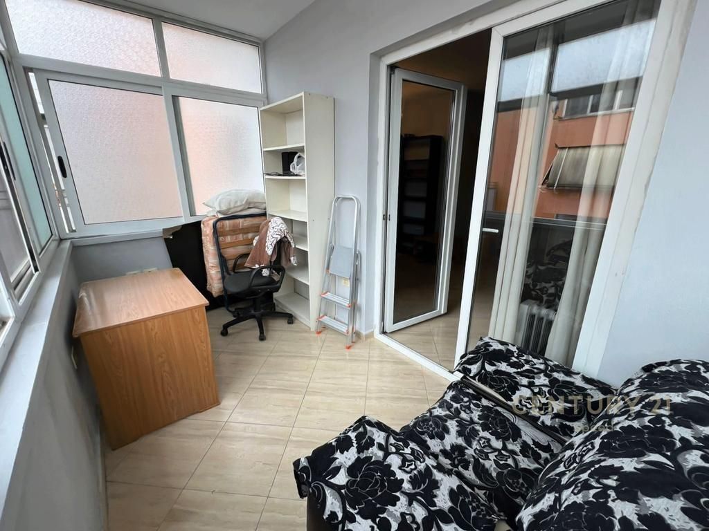 Apartment 1+1 with Veranda at Jordan Misja!
