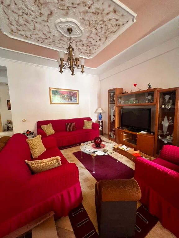 Jepet me qera apartament 2+1 ne Selite