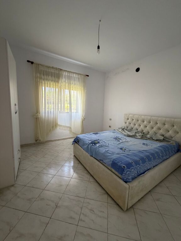 Jepet me qera shtepi private 2+1