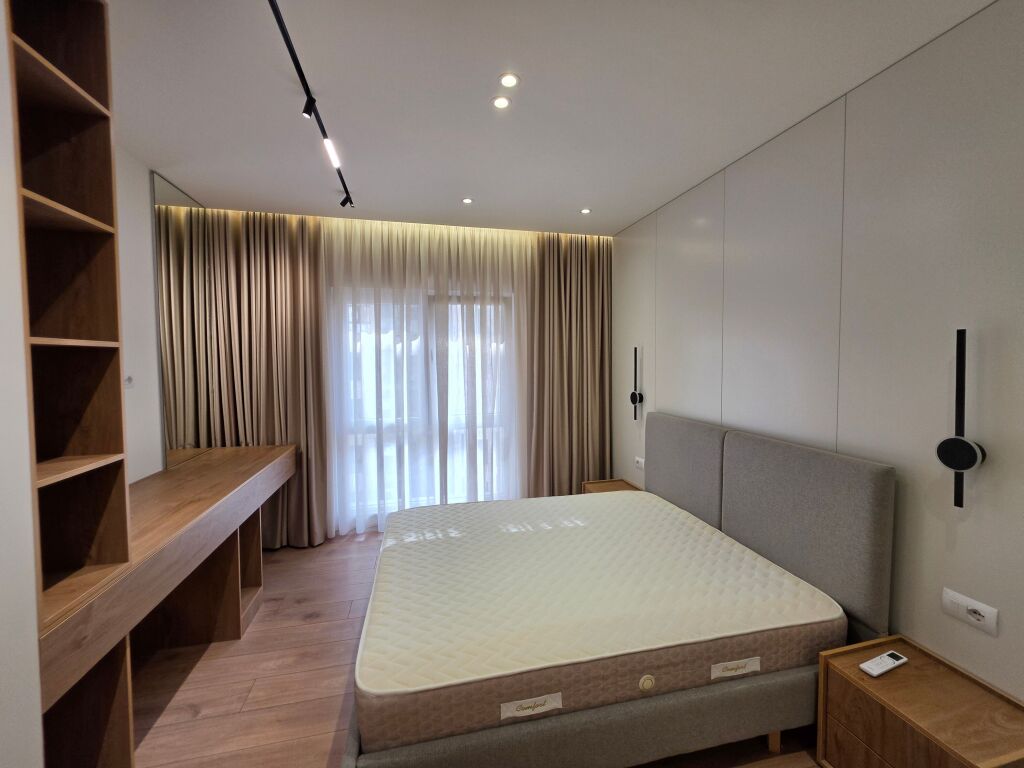 📣 QERA 🏡 SUPER Apartament 2+1+2  📍Zogu i Zi, 🛤 Rruga Dritan Hoxha ✨️  💵 Çmimi: 100.000 Lekë/Muaj