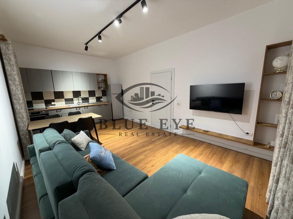 Shtëpi Private 1+1 me Oborr të Madh me Qira – Plazh ,Durrës