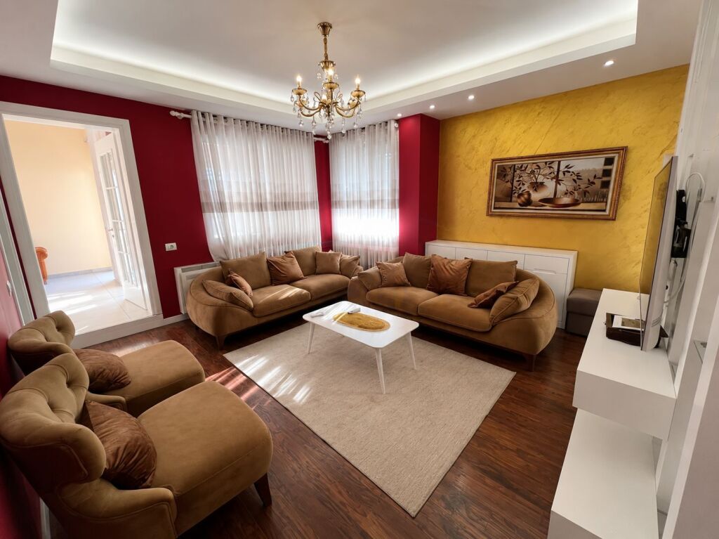 🏡 **AFFITTASI APPARTAMENTO 1+1 + VERANDA | VICINO AL TERMINAL NORD**