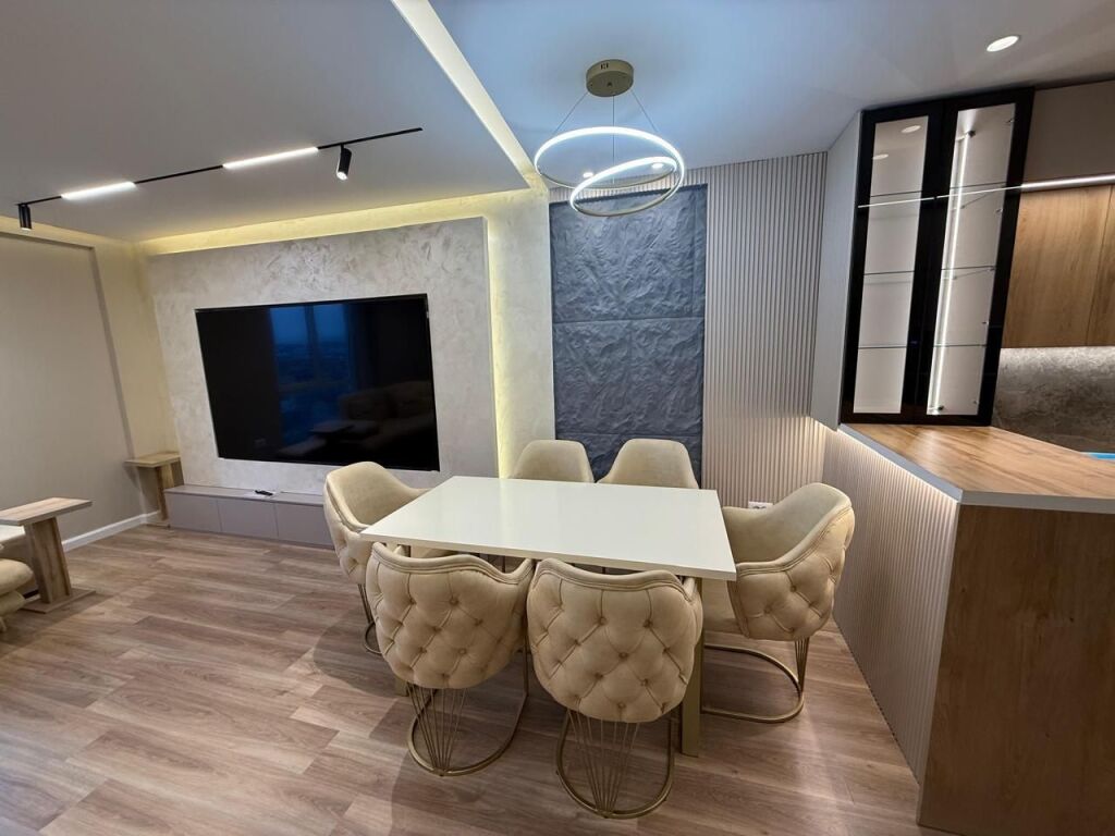 Apartament 2+1+2 për shitje