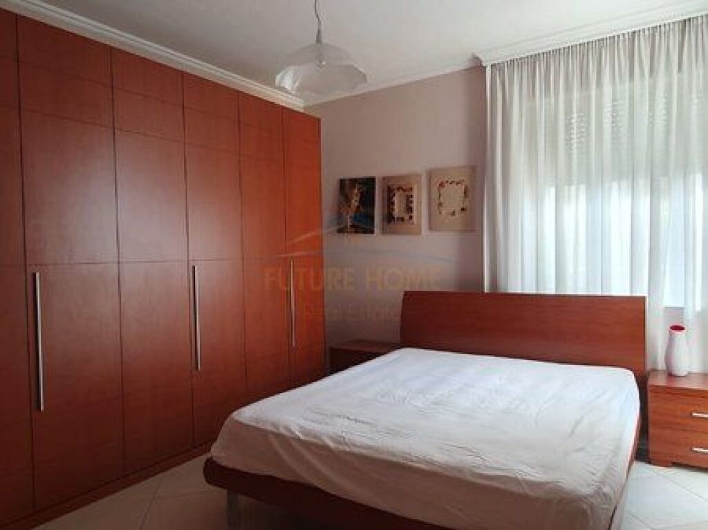 Affitto, Appartamento 2+1+2, Comune di Parigi, Tirana