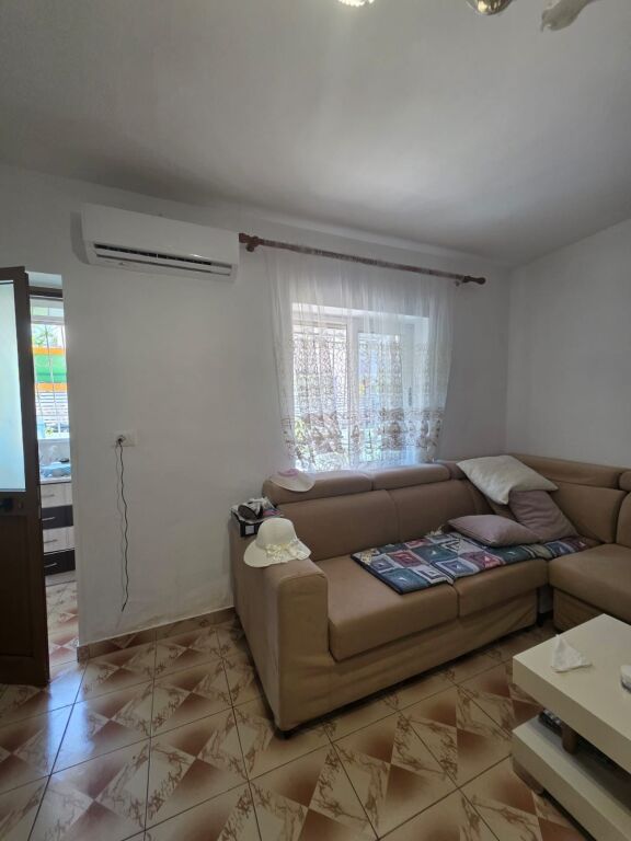 Apartament 1+1 per qera Shkolla e Baletit !