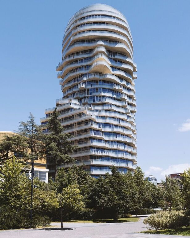 🏙️ IN VENDITA Appartamento 1+1 – Tirana Rock Tower