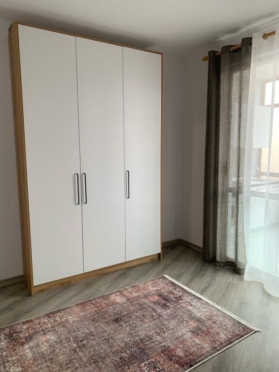🏢Don Bosko, appartamento in affitto, 2+1, arredato. 60.000 Leke